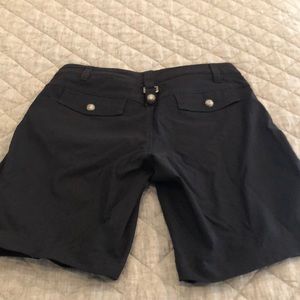 Athleta trekking shorts